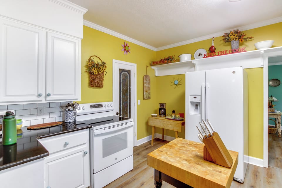 Kitchen | Drip Coffee Maker | Dishwasher | Cooking Basics | 1st Floor