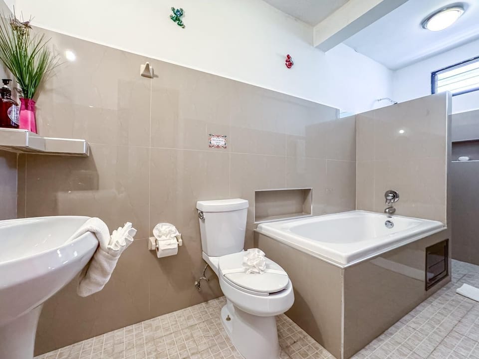 Bathroom 2