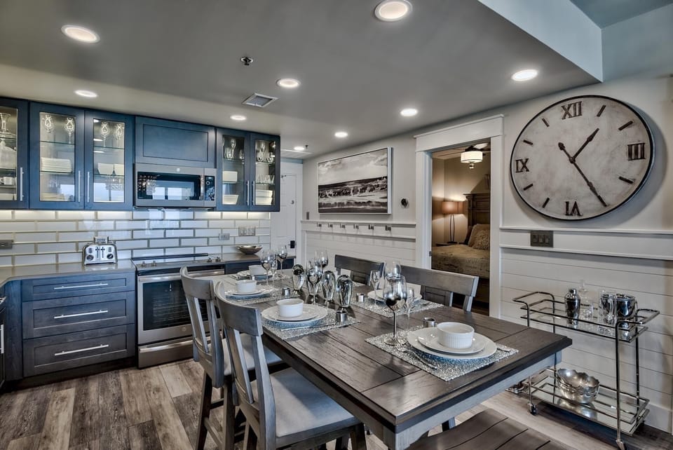 Seating for 6, quartz countertops and gorgeous views while you enjoy this space 