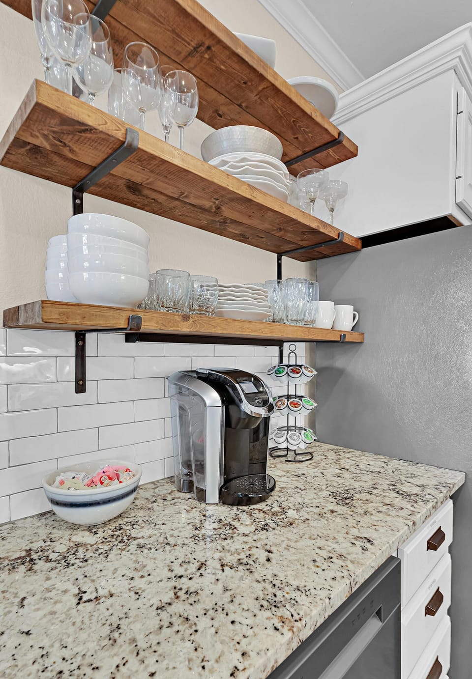 Morning stop? Coffee pot!