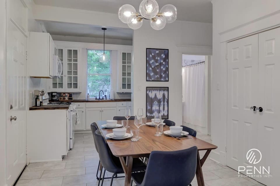 Dine together in style in this bright, modern space perfect for shared meals.