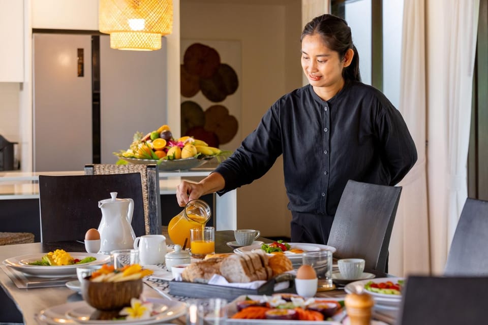 Breakfast Service