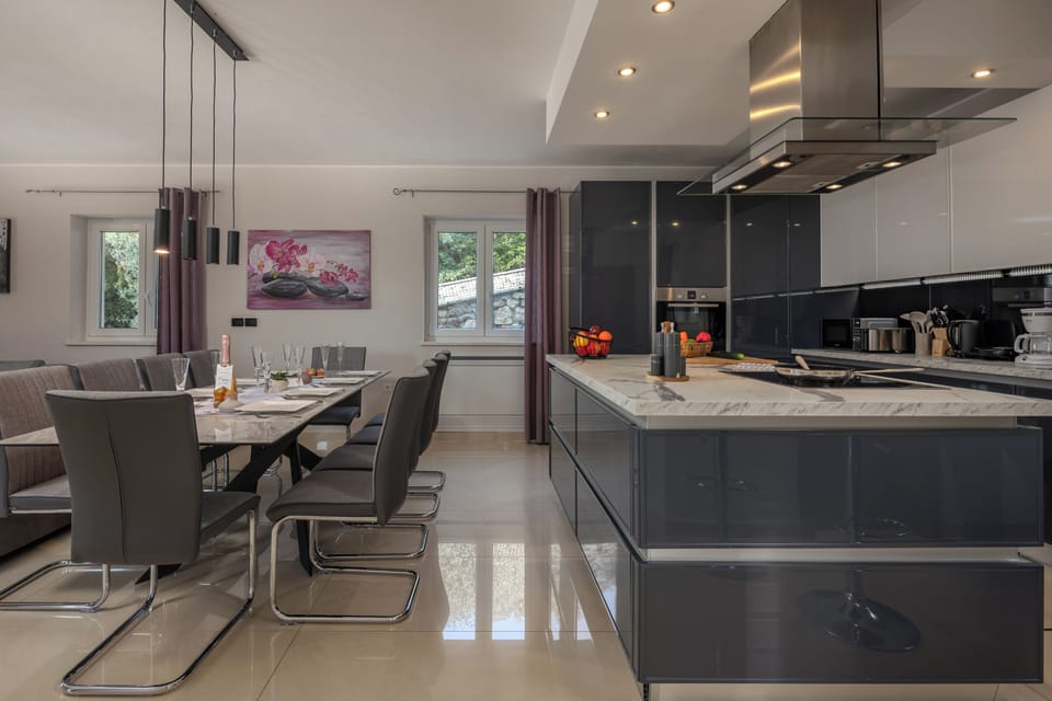 Kitchen and dining area