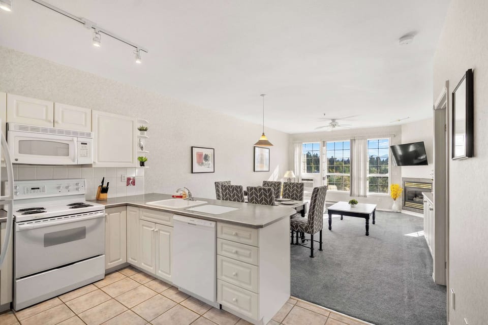 Bright kitchen with breakfast counter
