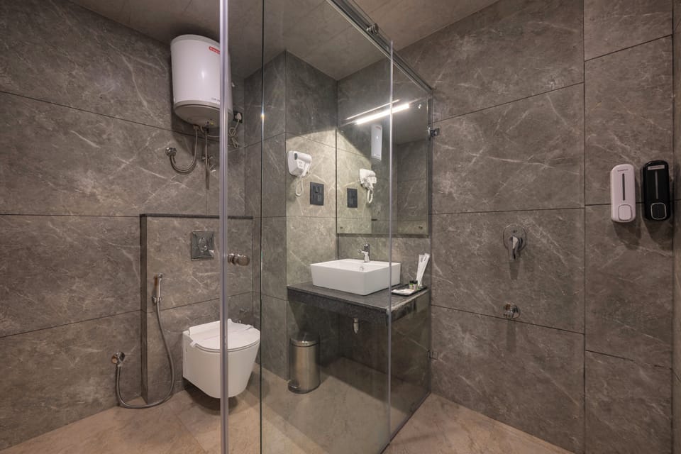 Club Room, Balcony, Valley View | Free WiFi, bed sheets