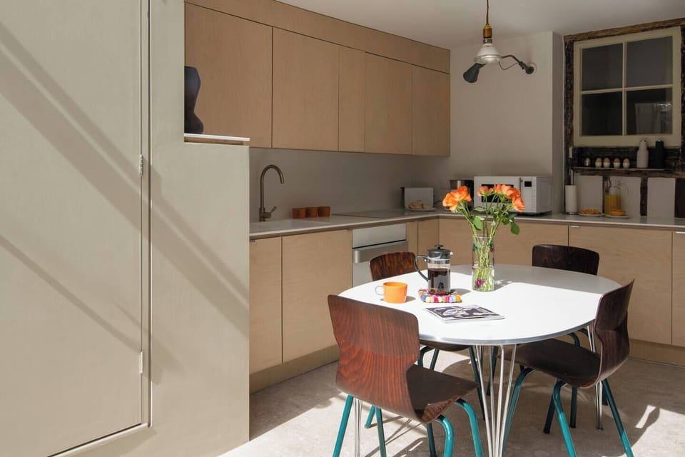 Modern and Contemporary Kitchen / Diner