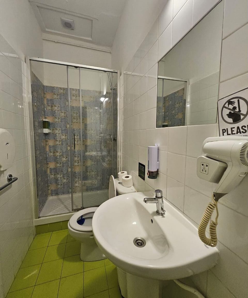 Shower, toilet paper