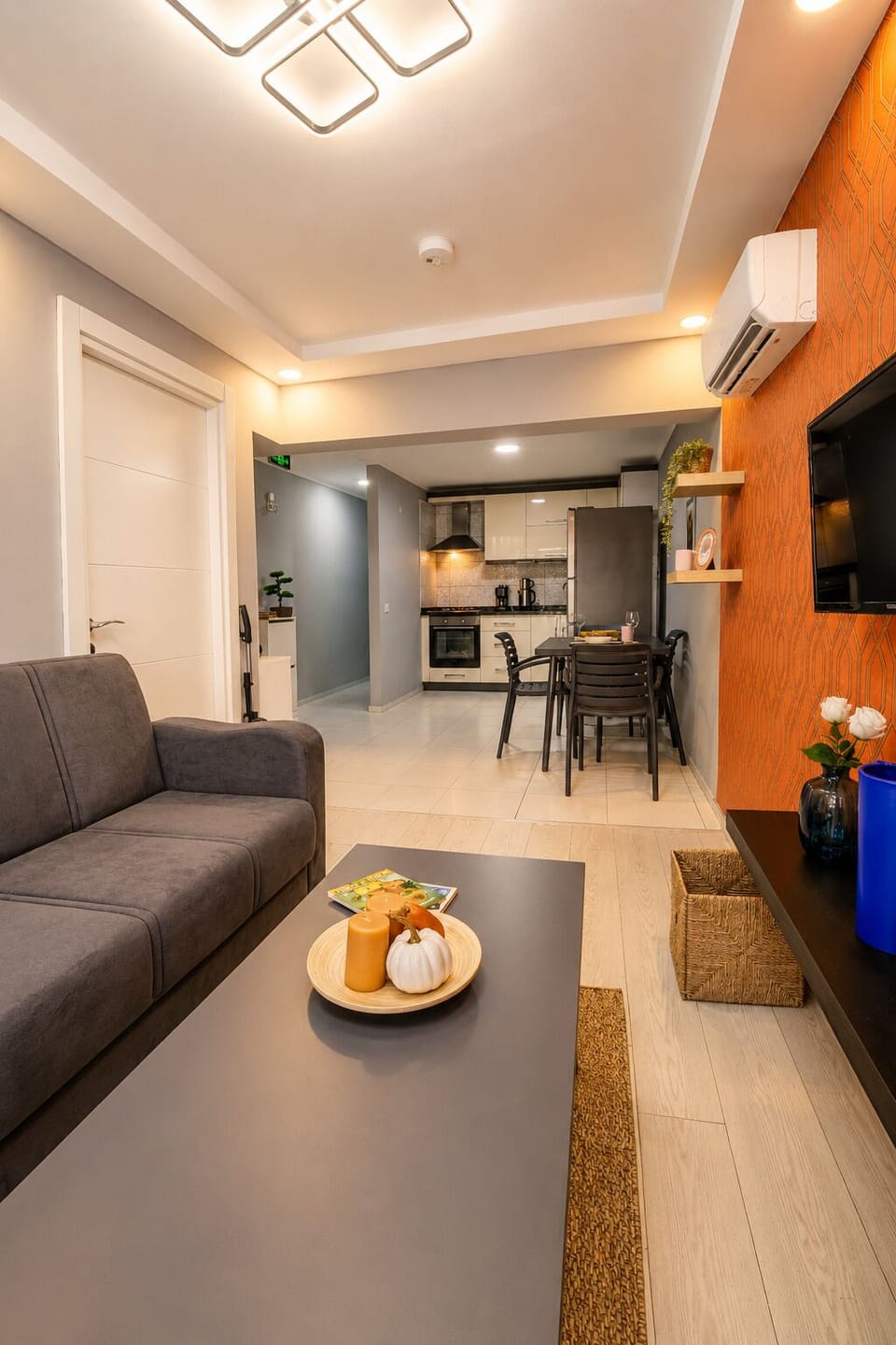 Family Condo, 3 Bedrooms, Kitchen, City View | Desk, laptop workspace, blackout drapes, soundproofing