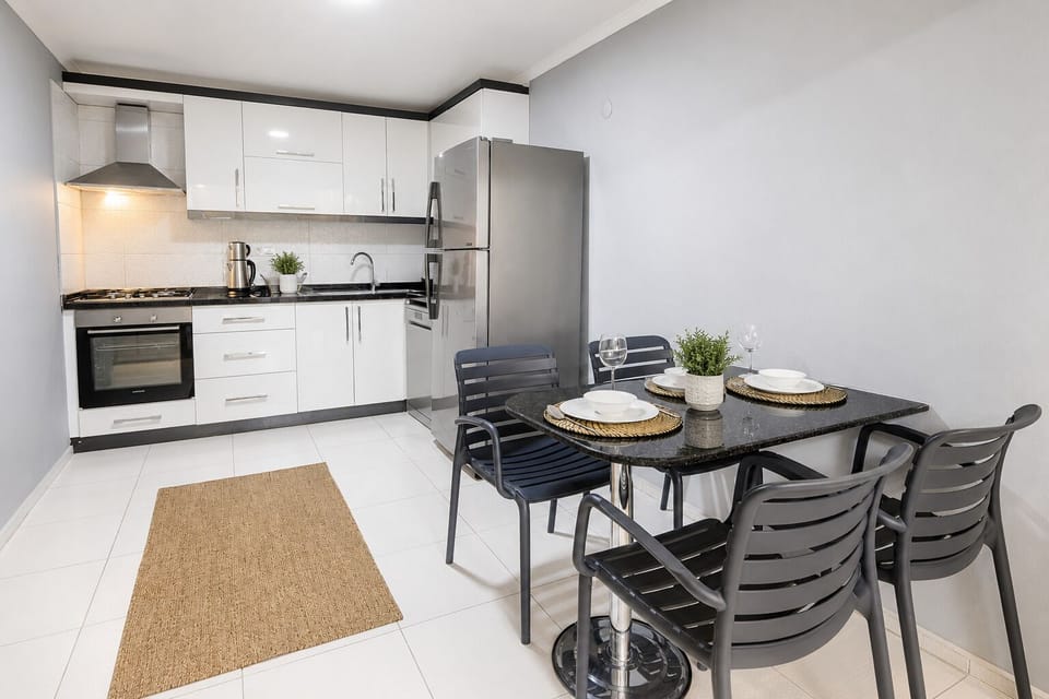 Family Condo, 3 Bedrooms, Kitchen, City View | Living area | 32-inch Smart TV with satellite channels