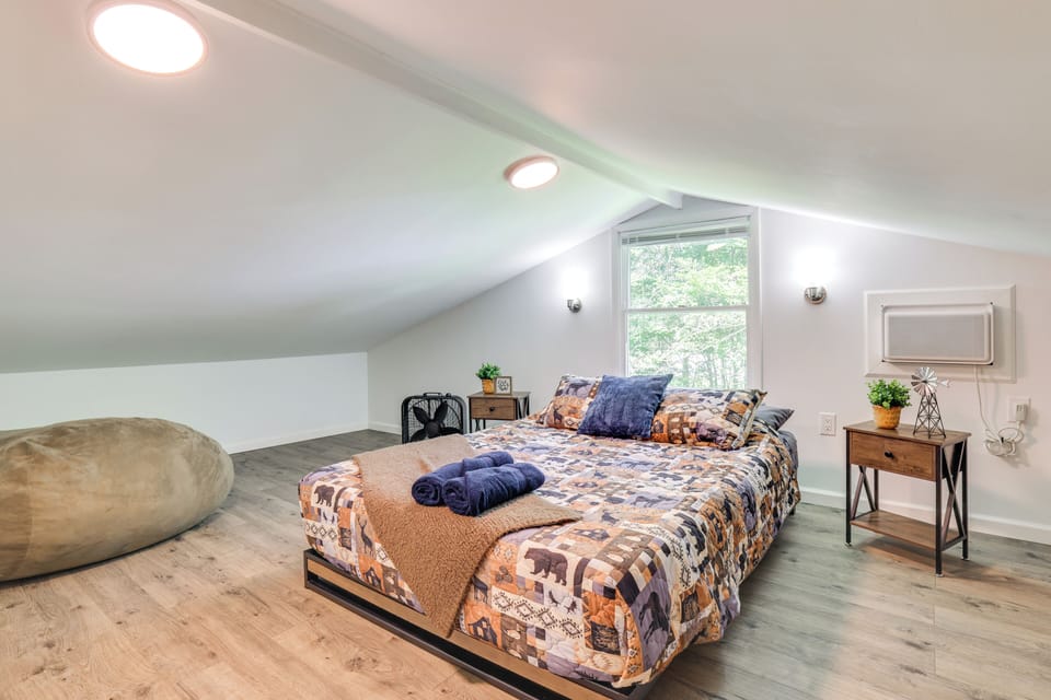 Yard + Game Room: Wooded Poconos Retreat Cottage in Coolbaugh Township