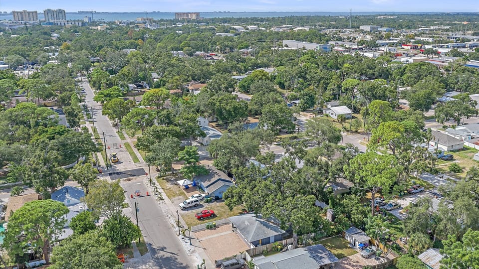 House, 4 Bedrooms | Aerial view