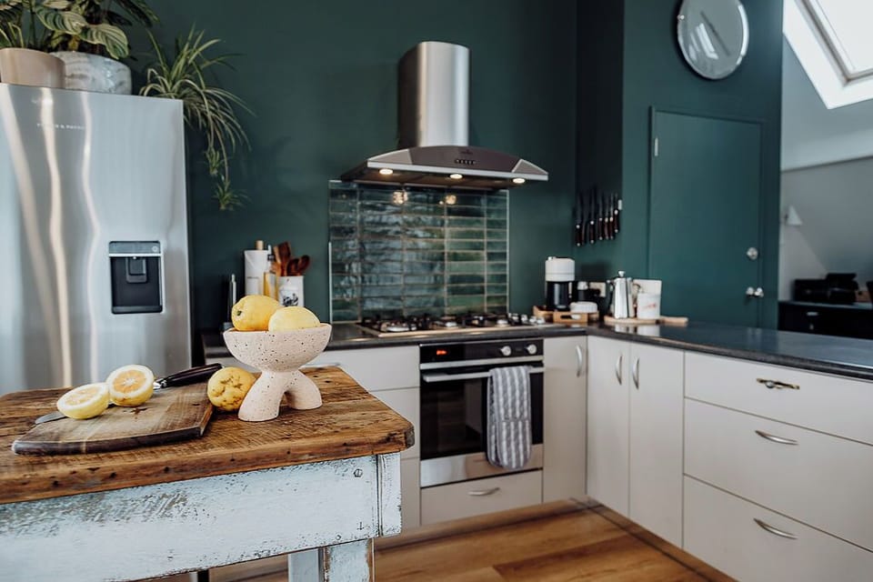 A place to cook slowly - where fresh fruit, herbs, and conversation mingle.
