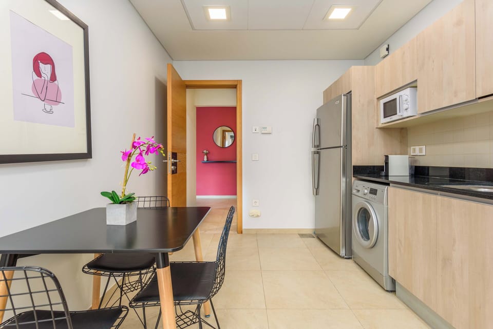 Apartment, 3 Bedrooms, Kitchen, City View | Private kitchen | Espresso maker, coffee/tea maker, full-size fridge, microwave