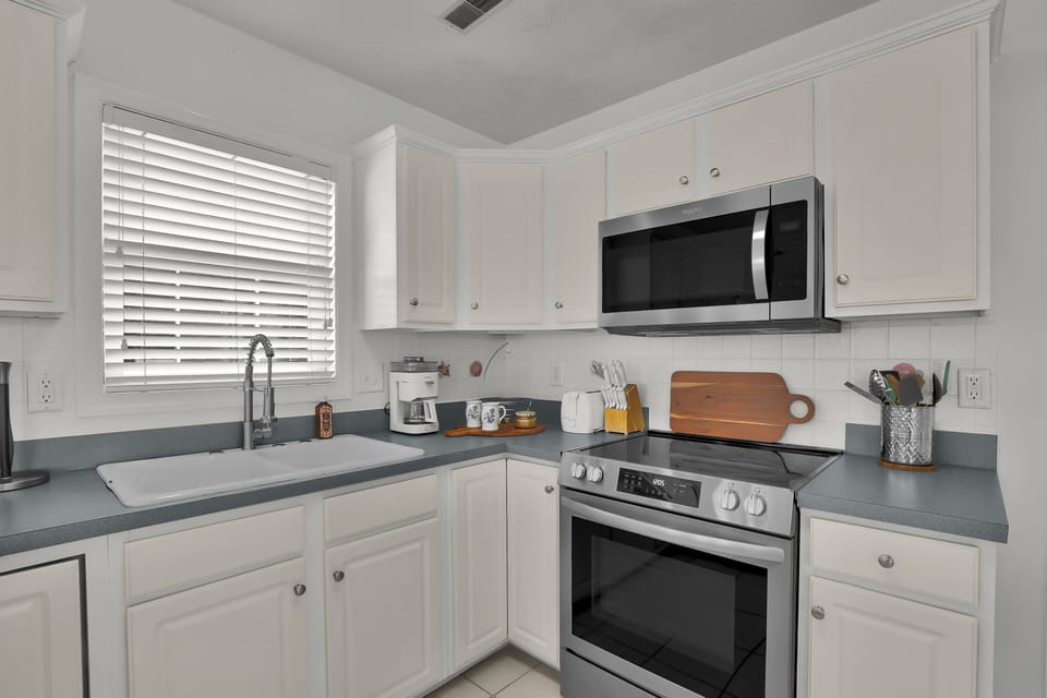 Kitchen - Kitchen