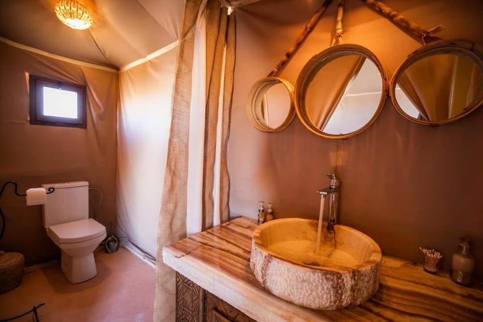 Comfort Double Room | Bathroom | Separate tub and shower, free toiletries, towels, soap