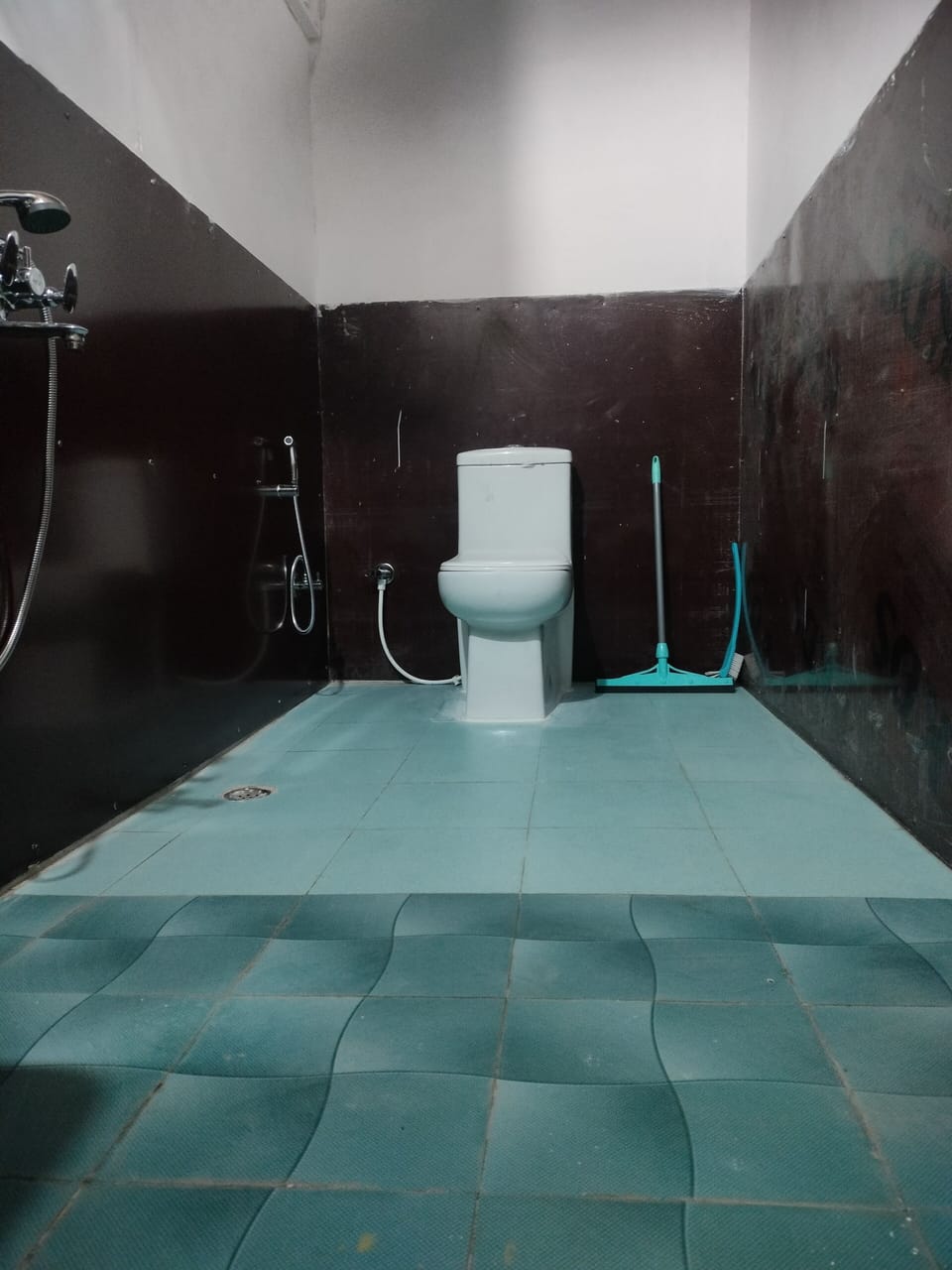 Comfort Double Room, Balcony, Mountain View | Bathroom | Shower, towels, soap, shampoo