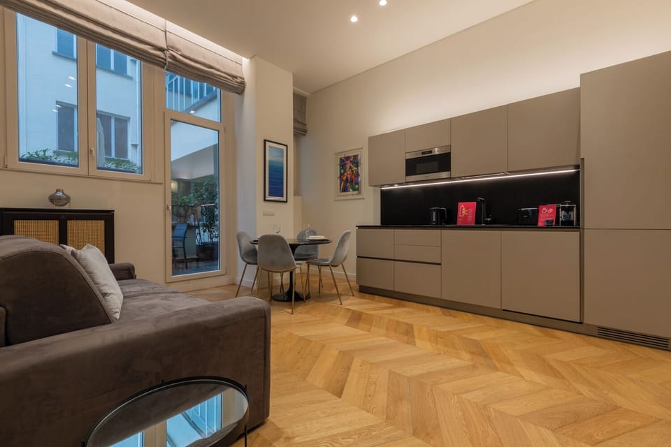 Apartment, 1 Bedroom | Private kitchen | Fridge, microwave, oven, stovetop
