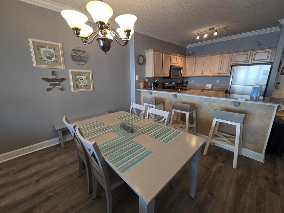 Condo, Multiple Beds (Emerald Isle Resort 1306) | Dining
