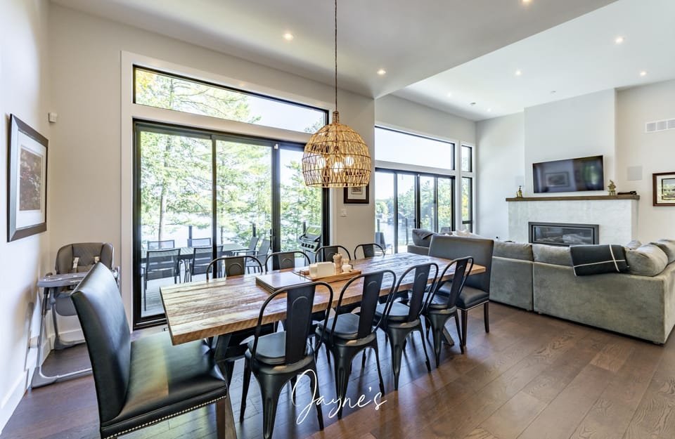 Dining (2)