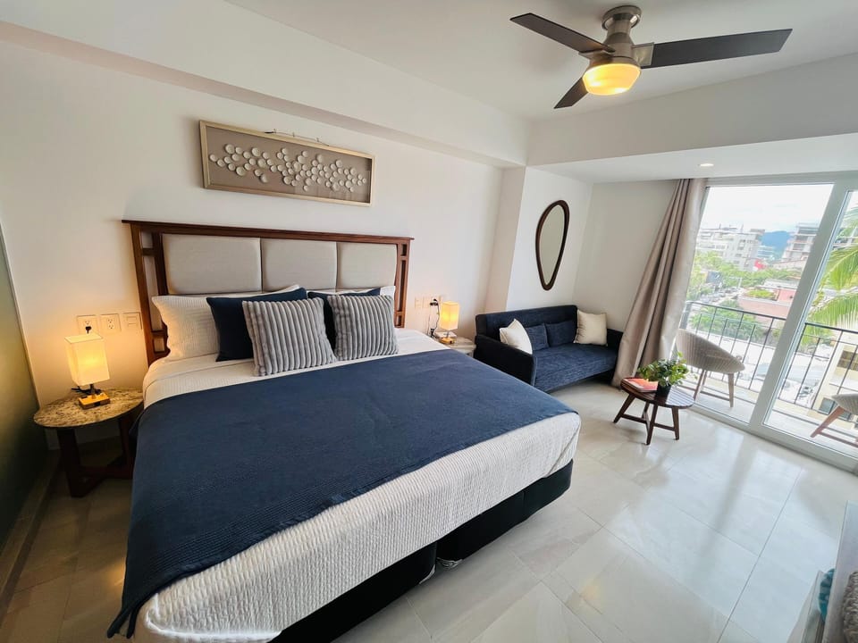 Comfort Studio, Balcony | In-room safe, iron/ironing board, free WiFi