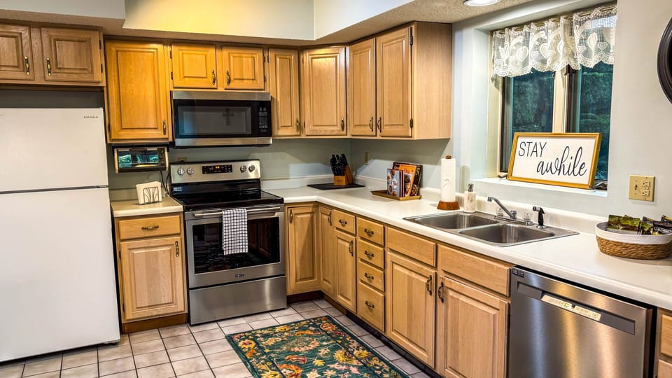 Full Kitchen