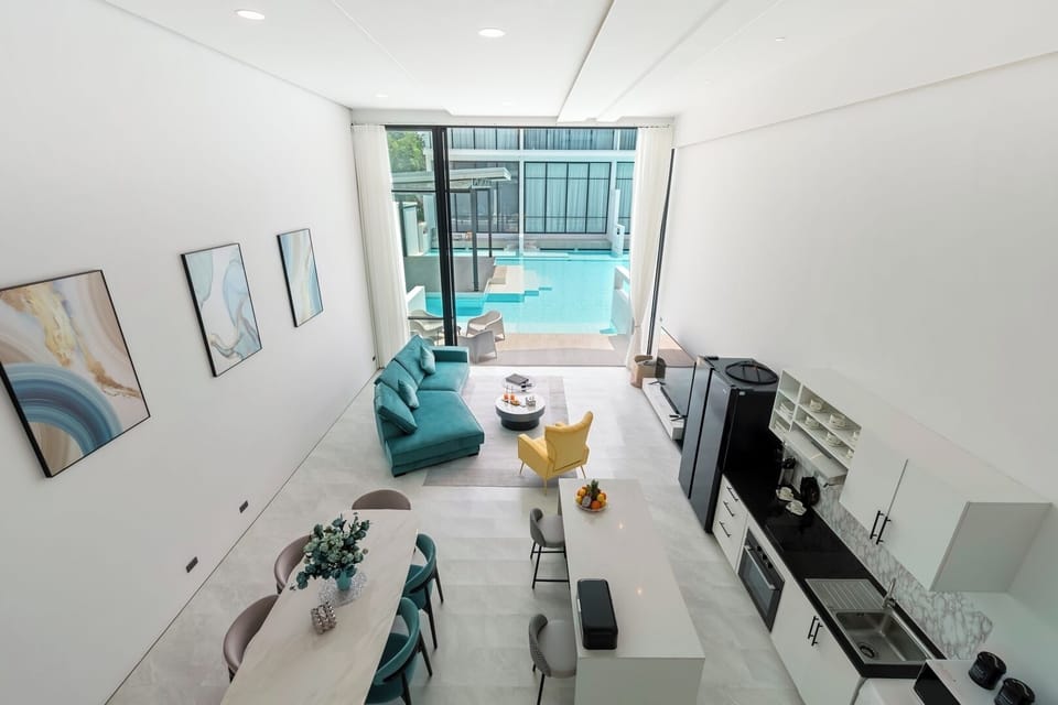 House, Balcony | Living area | 32-inch LED TV with digital channels