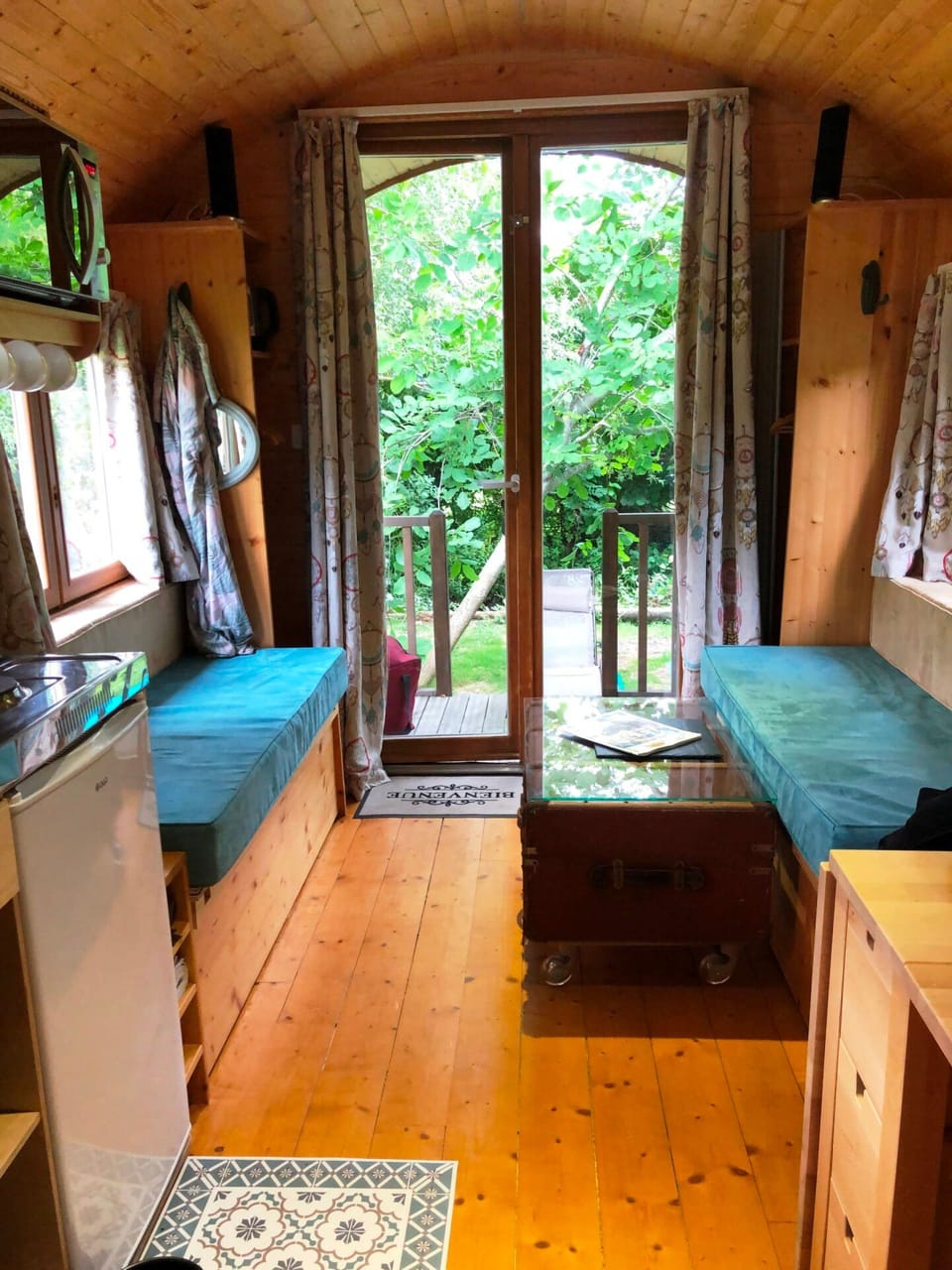 Junior Cottage, Patio, River View | Living area