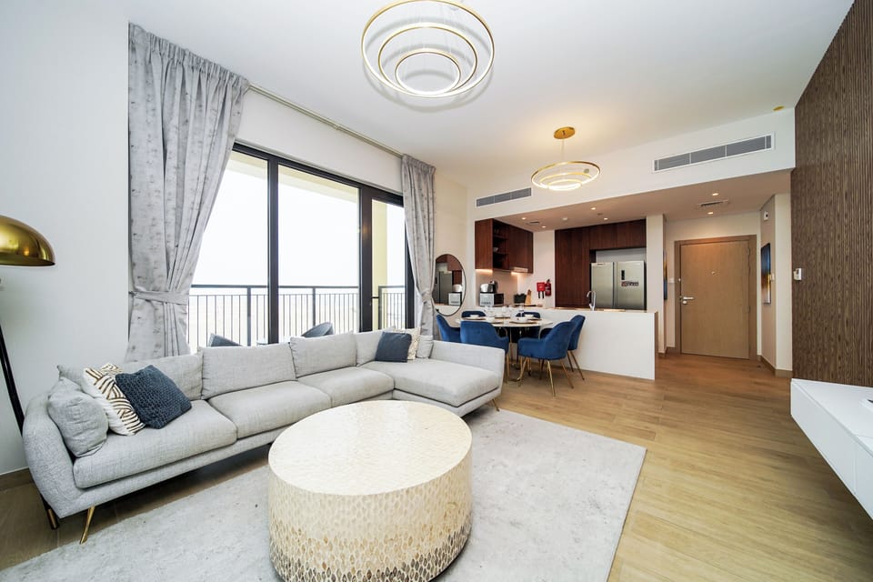 Exclusive Apartment, Balcony, Sea View | Living room | 40-inch Smart TV with digital channels