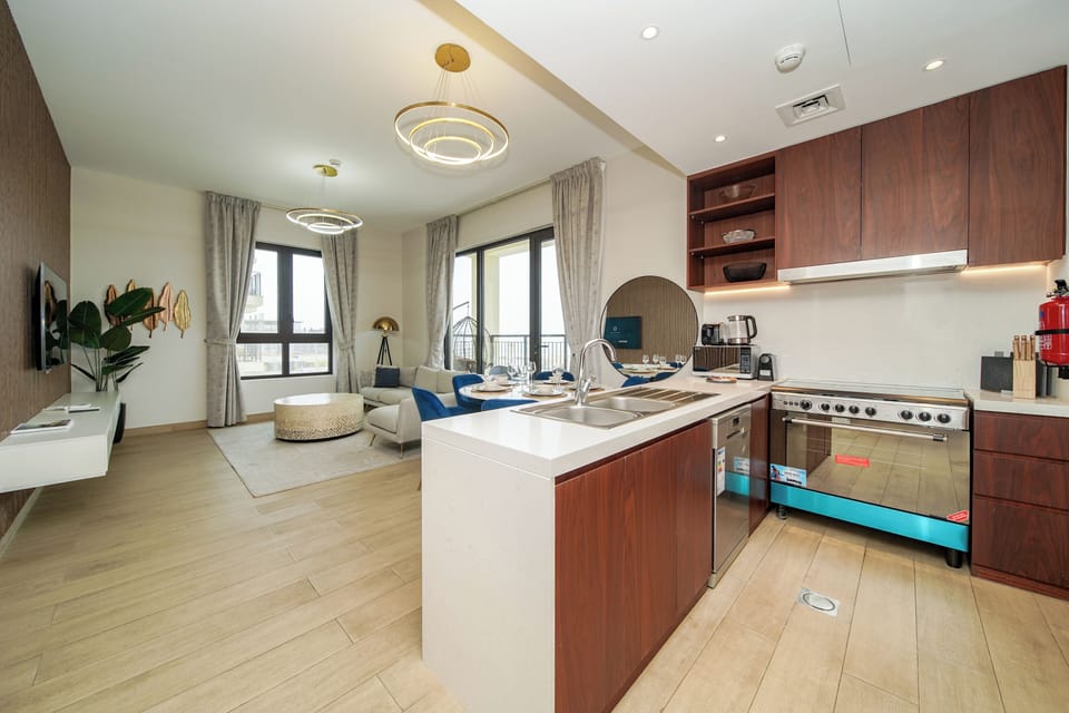 Exclusive Apartment, Balcony, Sea View | Private kitchen | Full-size fridge, microwave, oven, stovetop