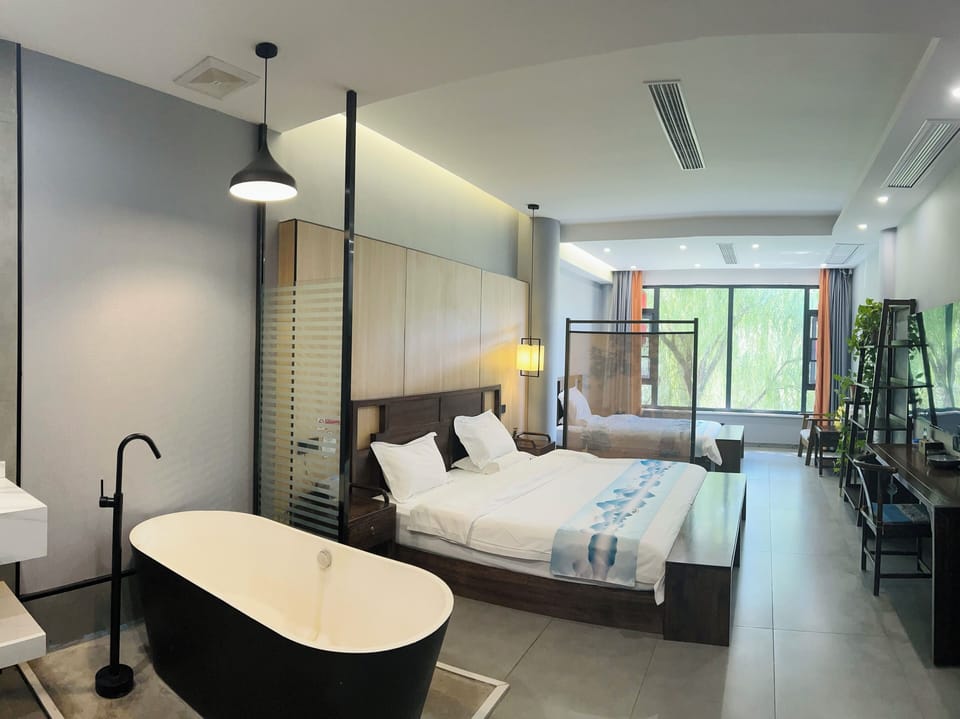 Superior Twin Room for Families | Blackout drapes, soundproofing, iron/ironing board (on request)