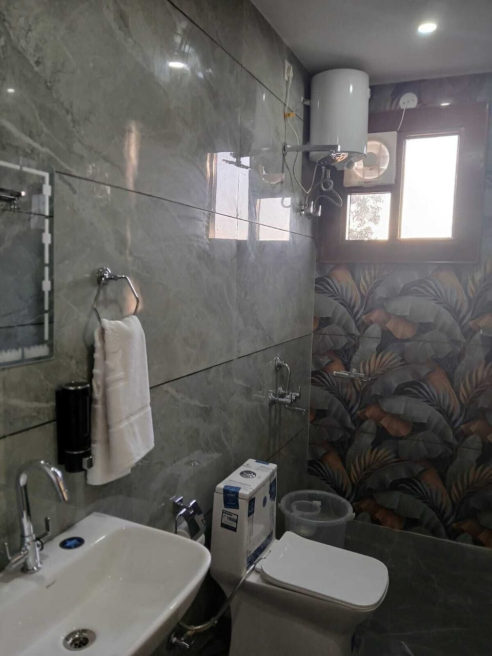 Deluxe Room | Bathroom