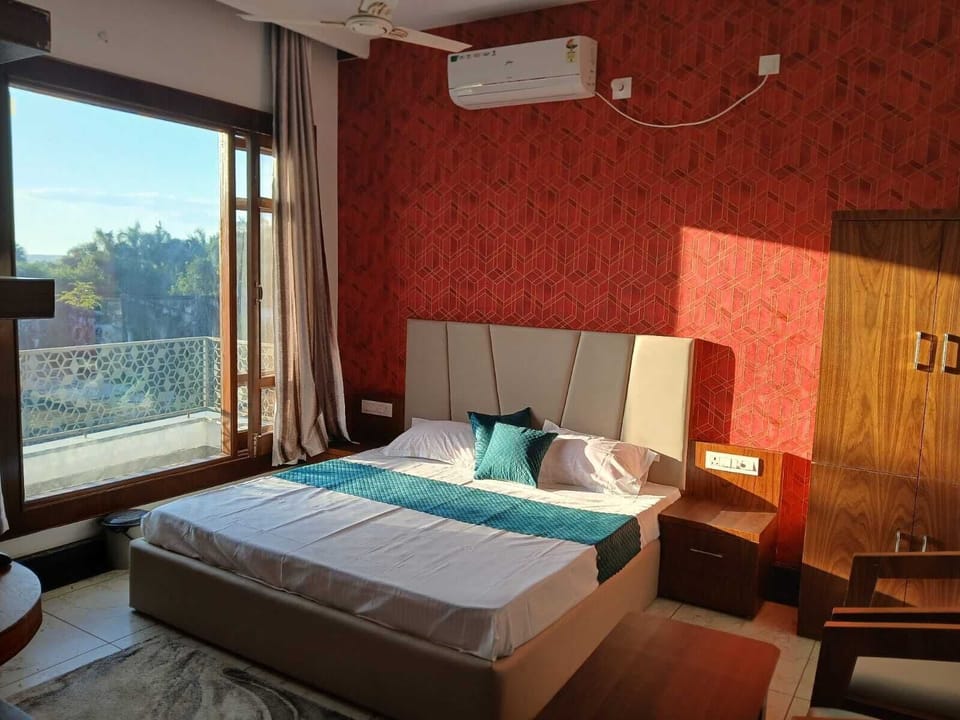 Deluxe Room | Free WiFi