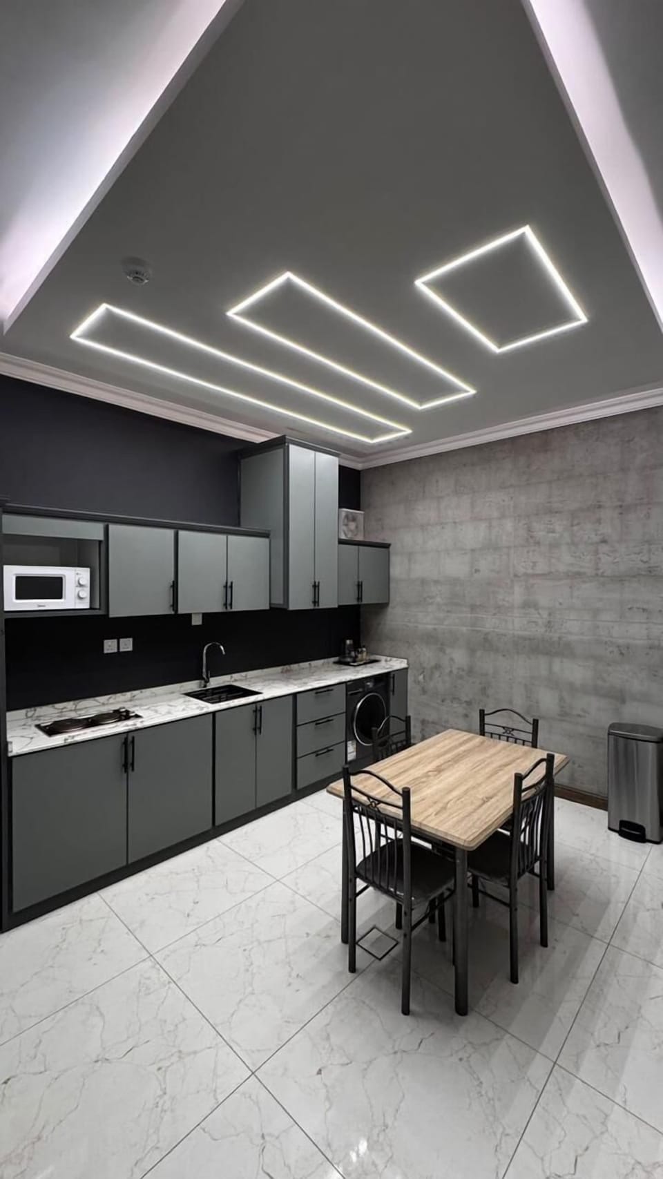 Mini-fridge, microwave, oven, stovetop