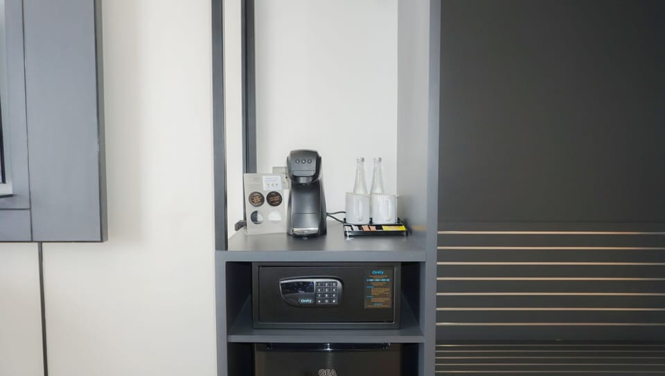 Standard Room | Desk, iron/ironing board, free WiFi, bed sheets