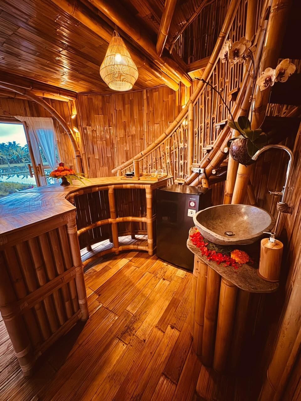 Private kitchenette