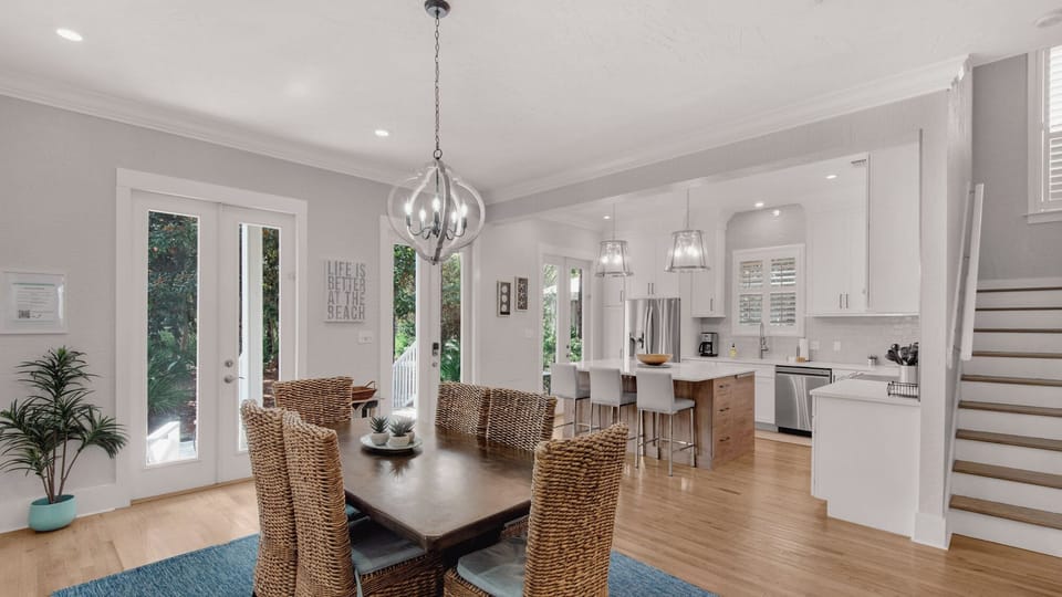 House, Multiple Beds, Patio, Garden View (Magnolia Breeze) | Dining