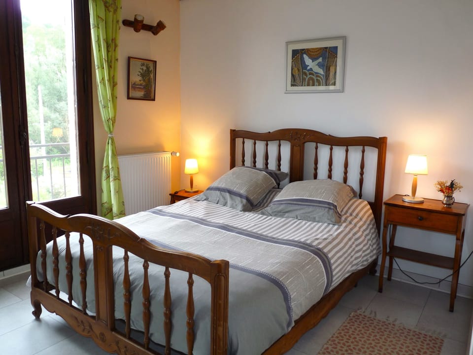 Basic House, Garden View | Iron/ironing board, free WiFi