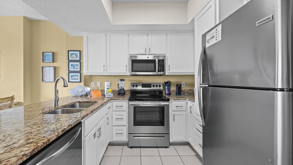 Tidewater 106 - Kitchen