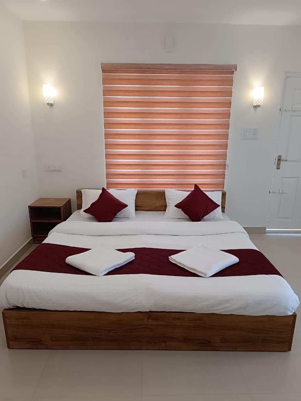 Deluxe Double Room | Free WiFi