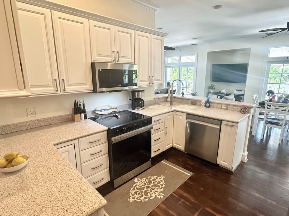 Spacious countertops
