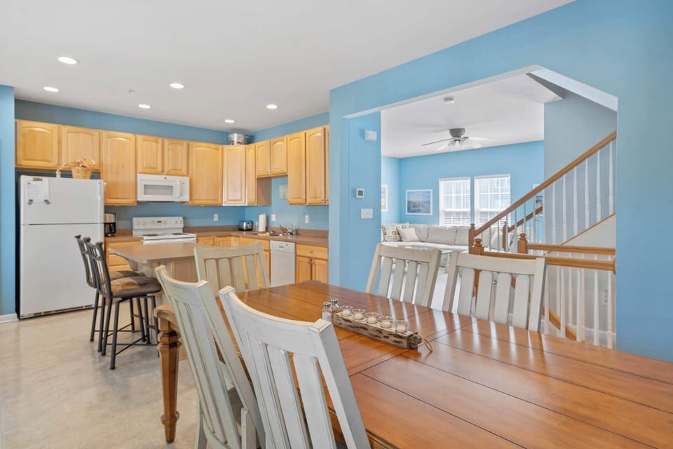 Make mealtime memories together at the dining table, seating 6​