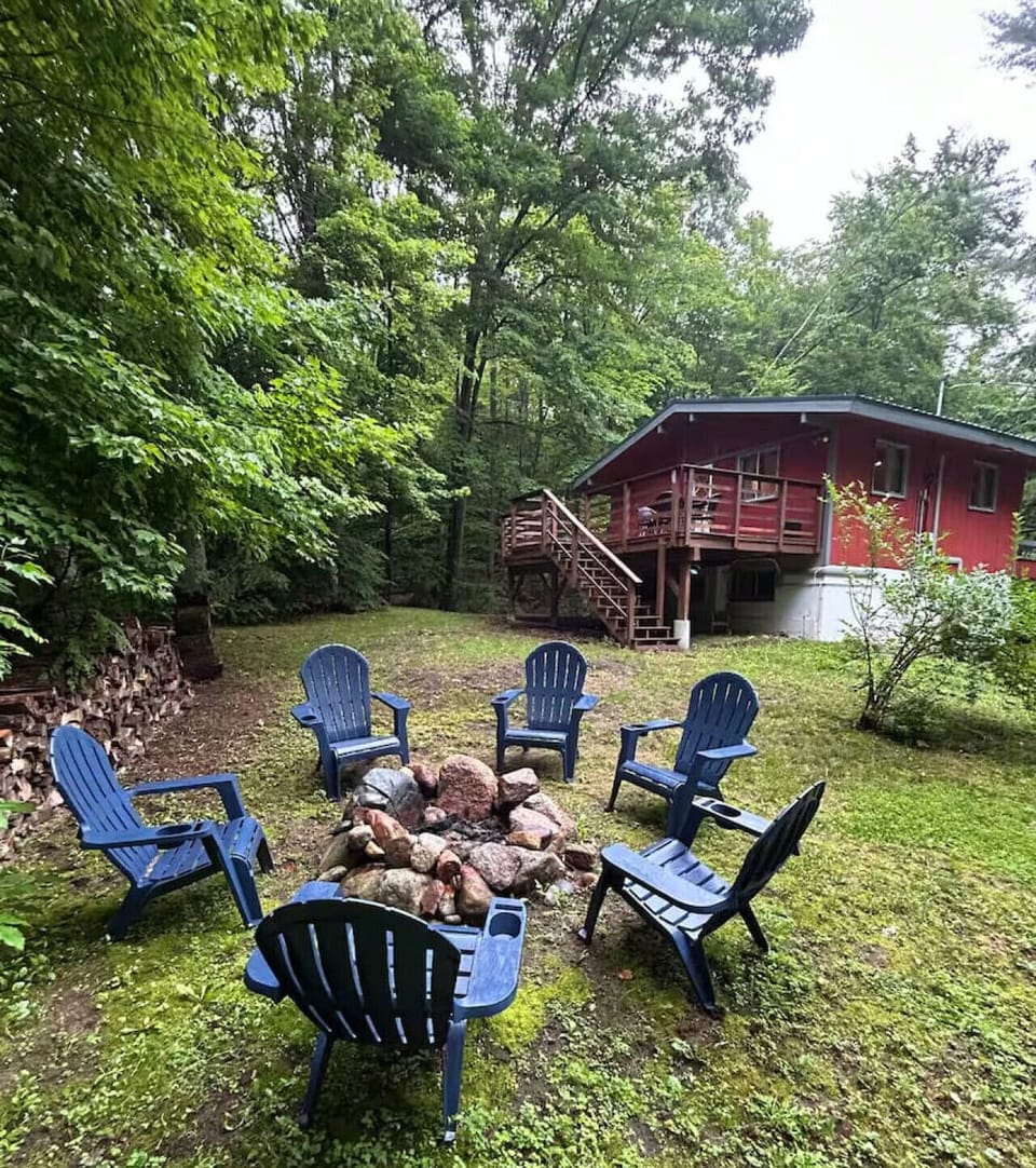 A backyard retreat made for gathering.