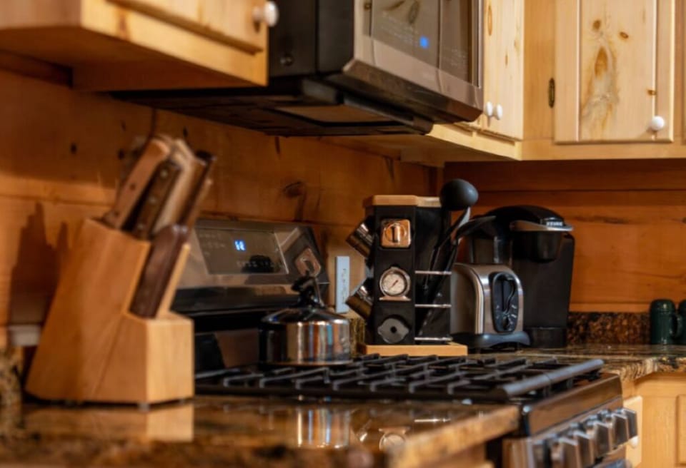 Who’s ready for a mountain breakfast made right here?
