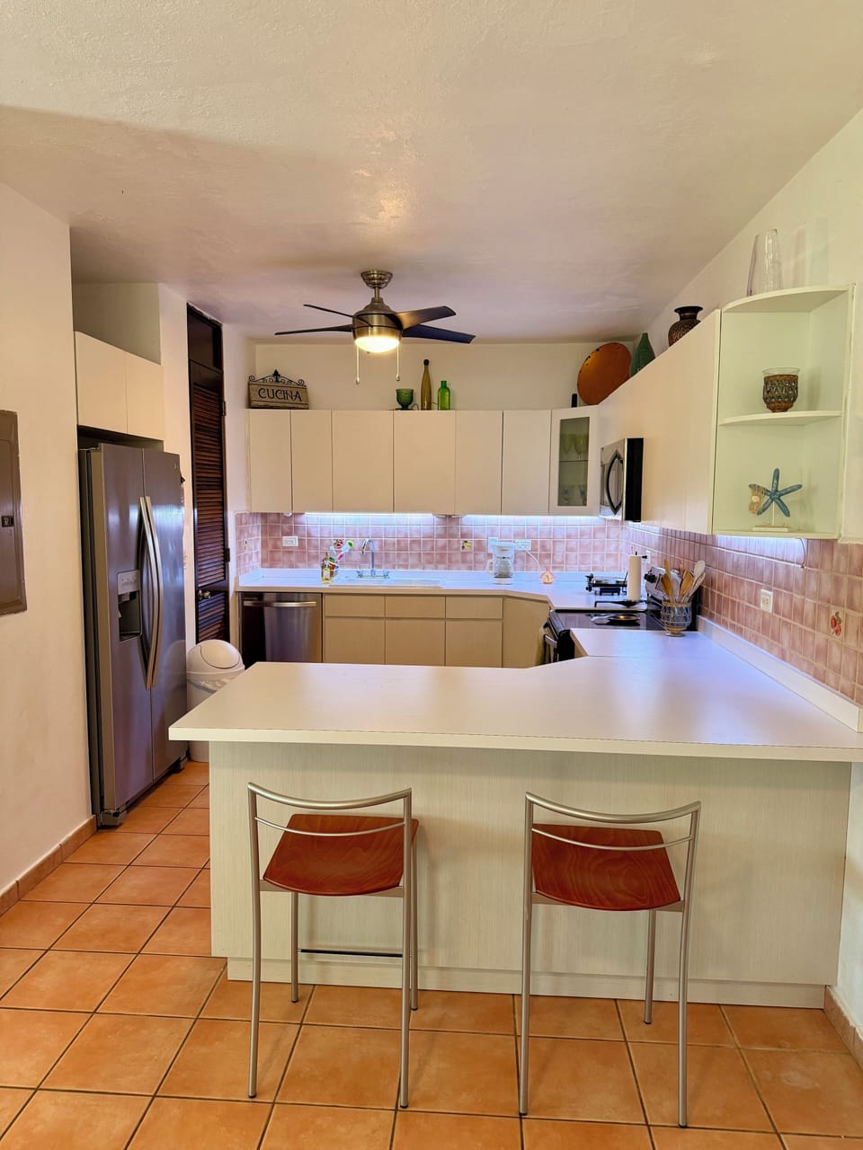 Fully equipped kitchen