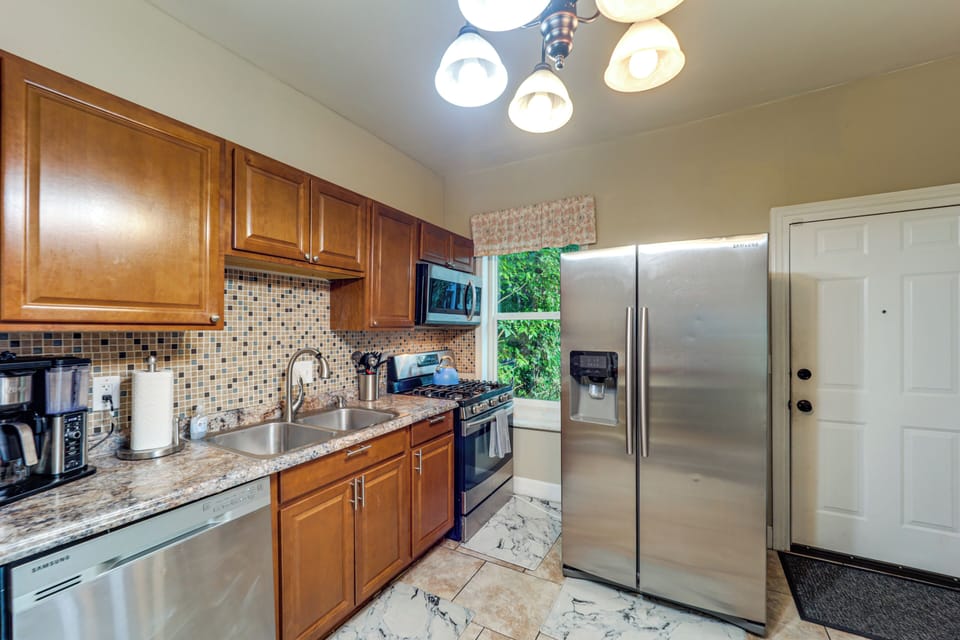 Kitchen | 1st Floor