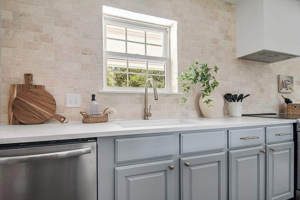 House, Multiple Beds, Pool Access, Pool View (108 Wisteria Dr) | Private kitchen