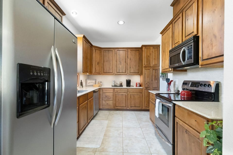 Apartment, 1 King Bed, Hot Tub (1029 US 87 S) | Private kitchen
