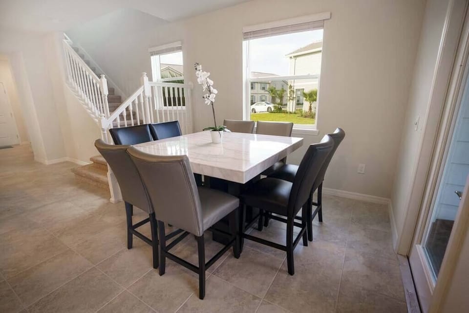 House, Accessible | 5 bedrooms, high-speed internet