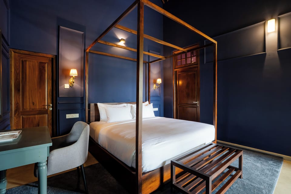 Deluxe Double Room, Garden View | Desk, laptop workspace, free WiFi