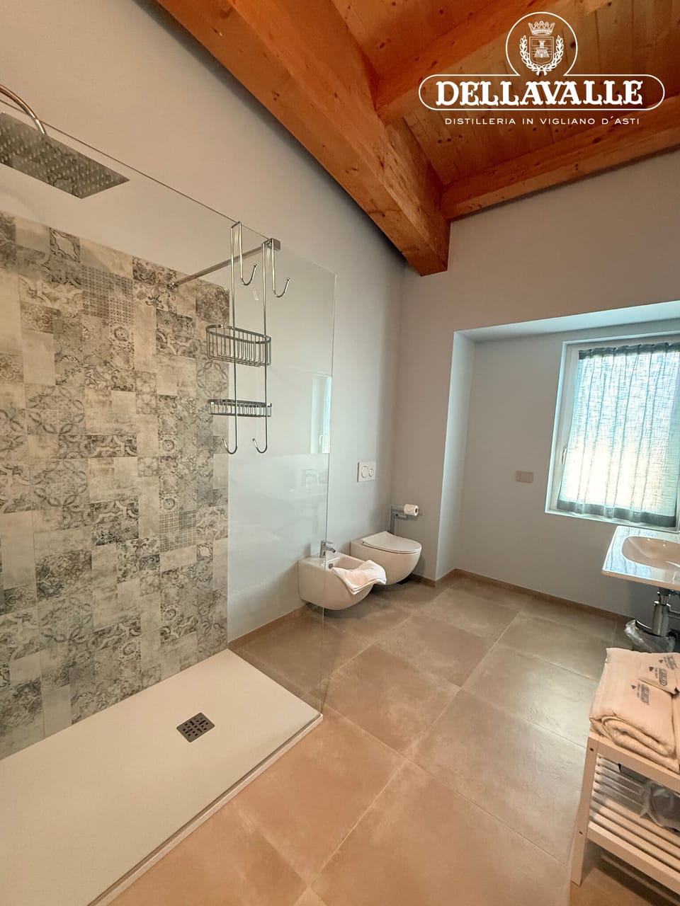 Townhome, Hill View | Bathroom | Free toiletries, hair dryer, bidet, towels